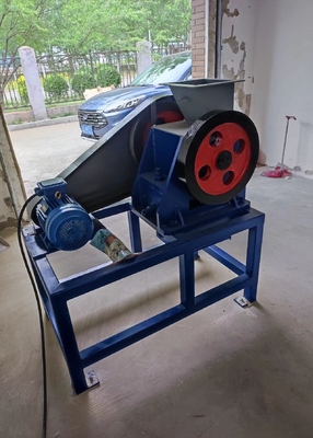 সিল করা কমপ্যাক্ট MPE টাইপ ল্যাব চোয়াল পেষণকারী 45kg/H মেশিন
